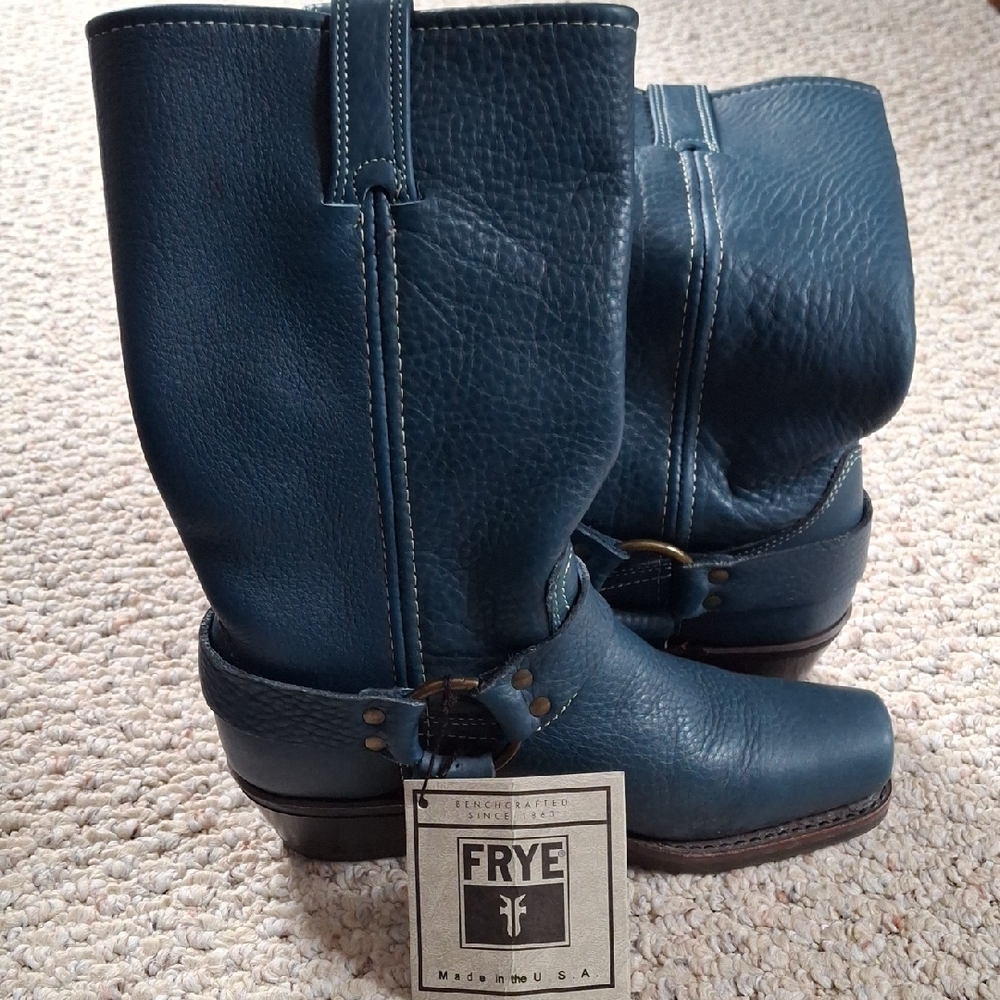 NEW not Worn FRYE boots Size 7.5M Soft Leather USA   In Box Navy/teal Blue